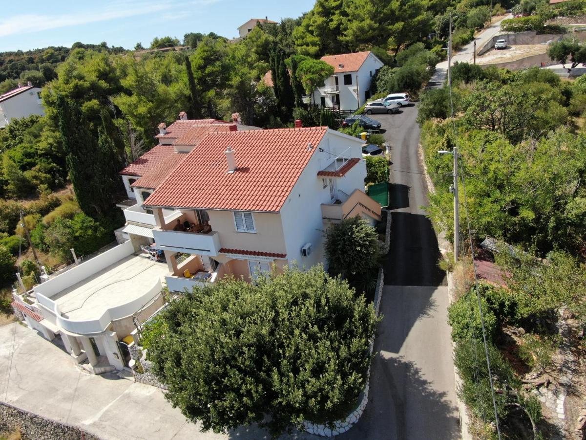 Guest House Violeta Palit 외부 사진