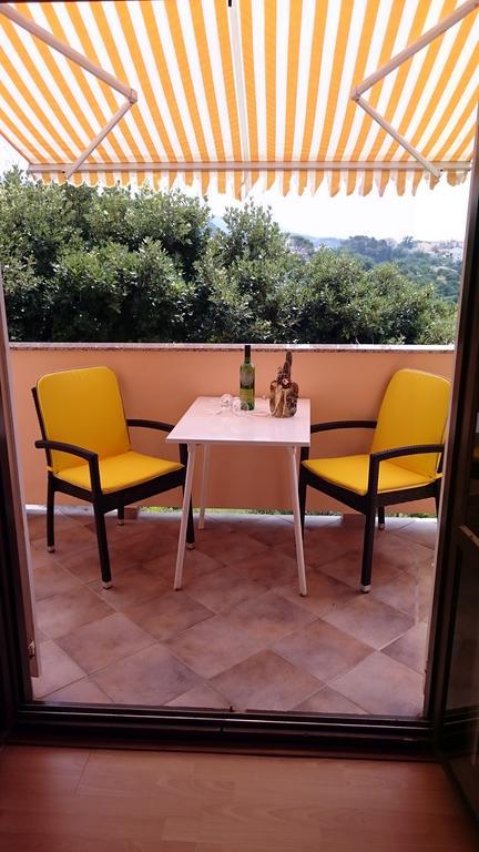 Guest House Violeta Palit 외부 사진