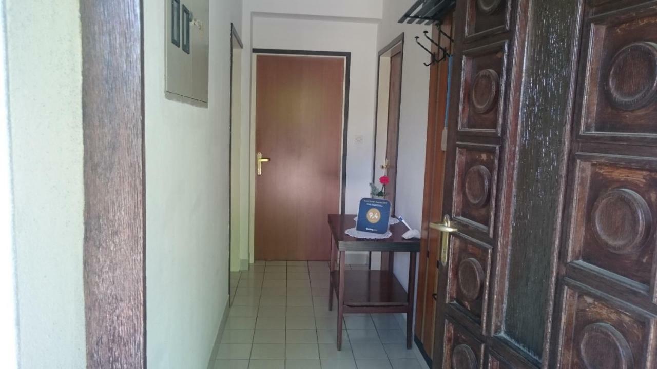 Guest House Violeta Palit 외부 사진
